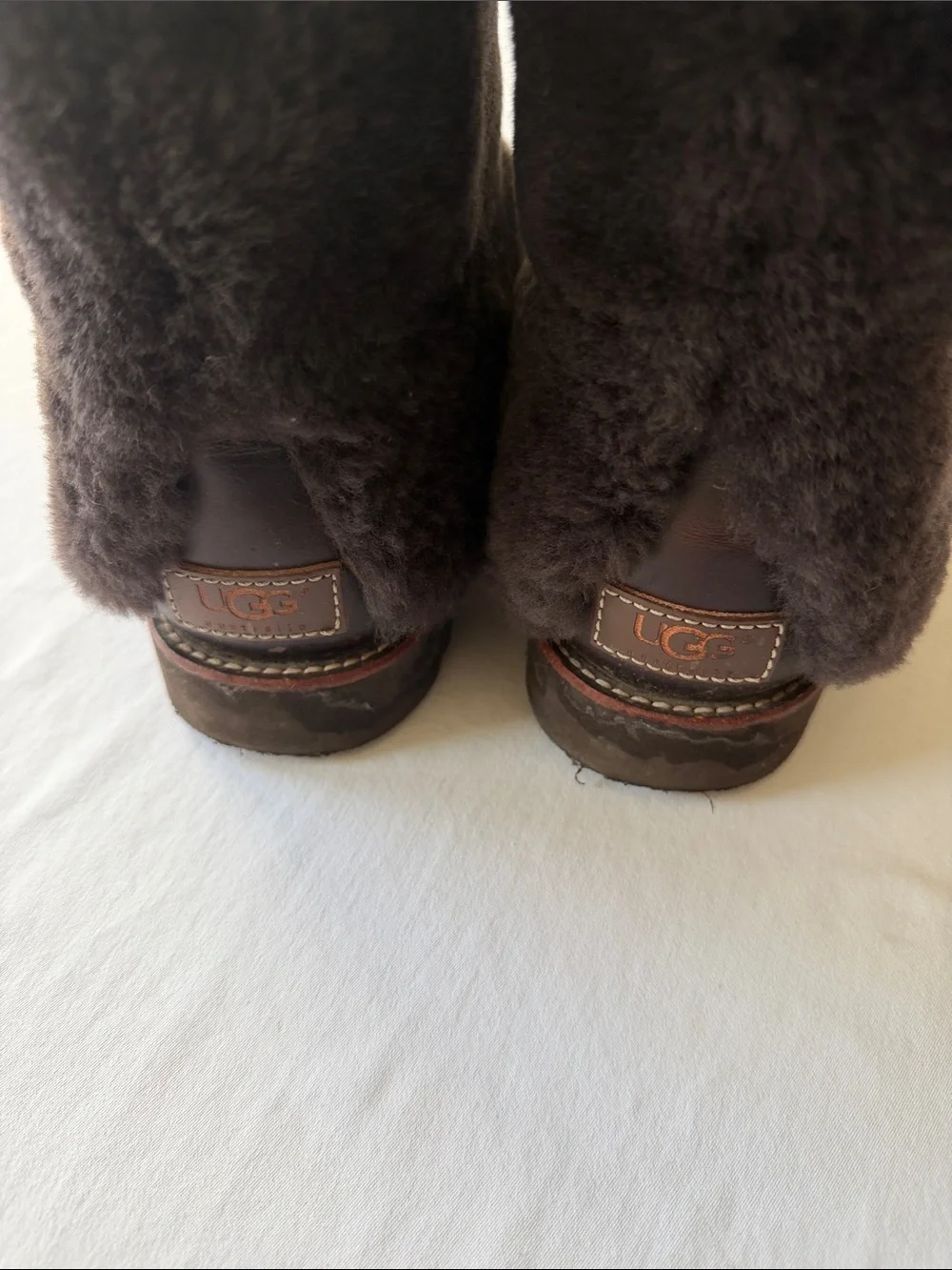 Ugg Cozy Dark Brown leather Shearling Fur lug sole Boots- Womens 9